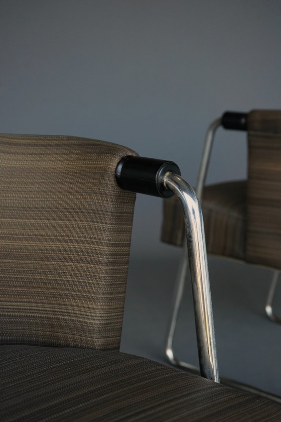 Fauteuils tubulaires modernistes d'Artifort, années 1930 – Bois, Mid Century Modern (photo 20 of 23)