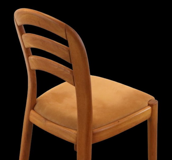 Image 1 of Set 4 Glostrup eetkamerstoelen stoelen massief teak Deens vintage