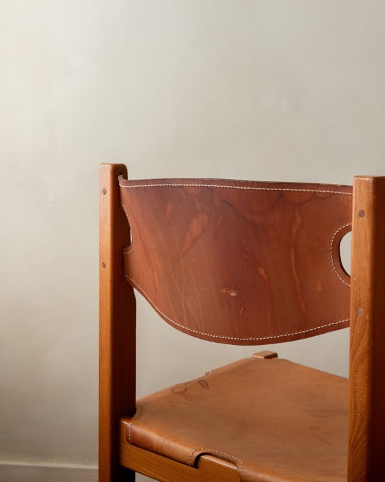 Image 1 of Brutalistische eetkamerstoelen van iepenhout en leer van Maison Regain, jaren 70, set van 4