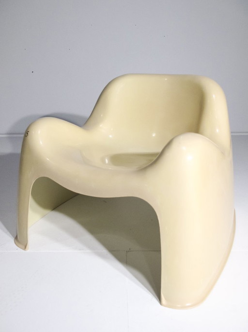 Artemide Toga Chair 5 van Sergio Mazza / Gebroken wit / Patent aangevraagd