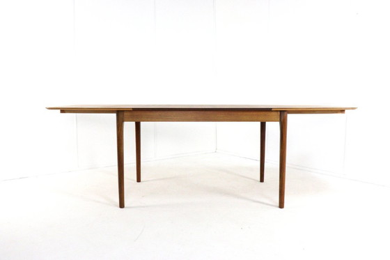 Image 1 of Lübke rectangular 2x extendable dining table