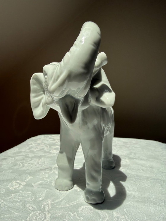 Royal Dux Elephant Figurine White Porcelain Vintage Czech Design – Decorative Objects (photo 3 of 9)