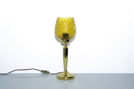 Image 1 of Tafellamp messing glazen kap kelkvorm bruin jaren 80 J Vintage