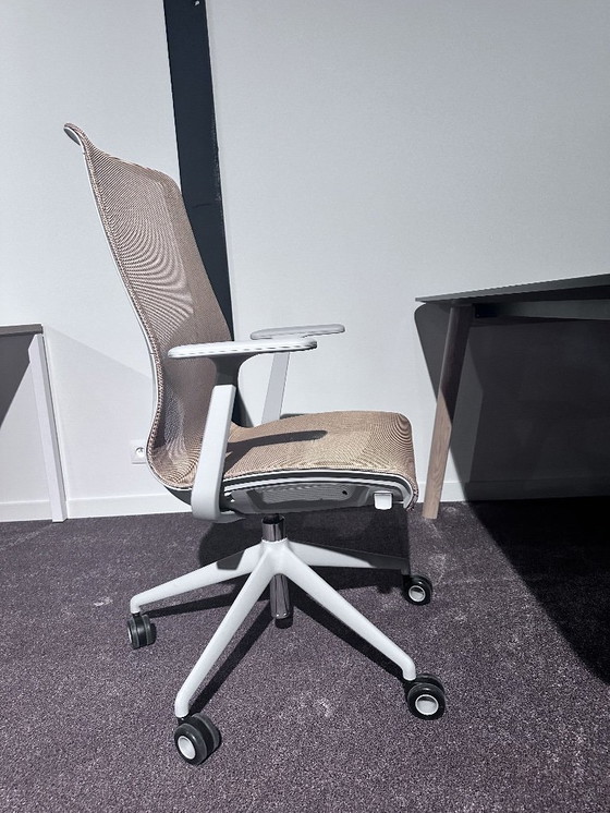 Image 1 of Bureaustoel Narbutas