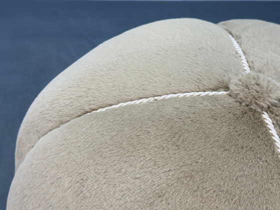 Image 1 of Taburete redondo Art Déco checo de la década de 1940 con tapizado de imitación de conejo