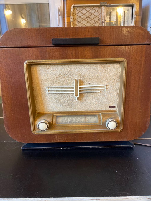Ducretet-Thomson platenspeler met radio, massief mahoniehouten kast, originele draaitafel, jaren 1950. – decoratieve objecten