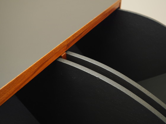 Image 1 of Buffet en teck, design danois, années 1970, production : Danemark