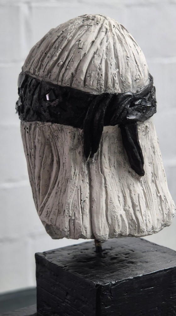 Where Looking Stops - Unique Handmade Sculpture – Other (photo 4 of 13)