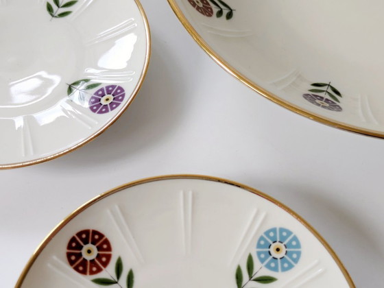 Image 1 of Set 4 Onderzetters + 1 Koekjesbord 1960 Bloemen Decor | Winterling Röslau Bavaria Porselein