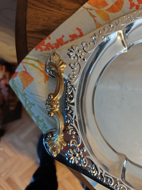 Plat de service vintage argenté – Accessoires de table, Métal (photo 4 of 9)