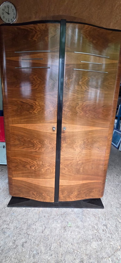Hermoso armario grande de estilo art déco