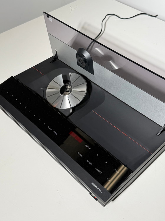 Reproductor de CD Bang & Olufsen Beogram CD X - Jacob Jensen - 1 año de garantía – Regalos, Glass (photo 5 of 7)