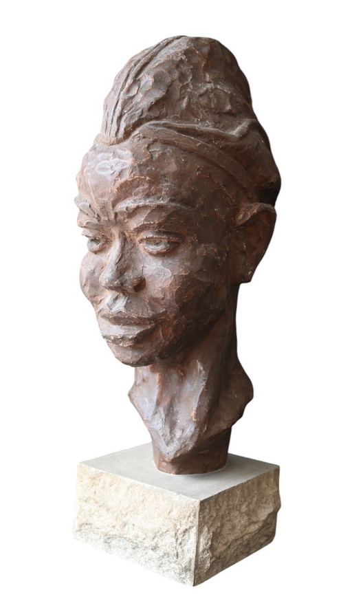 Paul Sersté (1910-2000) Buste en terre cuite Africaniste