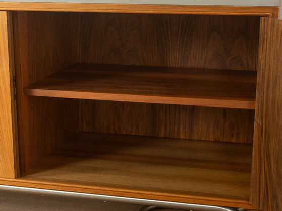 Exklusives Mid-Century Sideboard – Metal, Wood (photo 7 of 11)