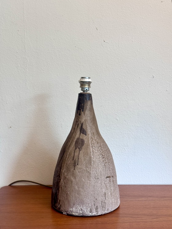 Vintage Brutalist Ceramic Table Lamp (photo 8 of 13)