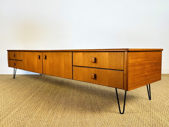 Image 1 of Scandinavisch dressoir van teakhout, 1960