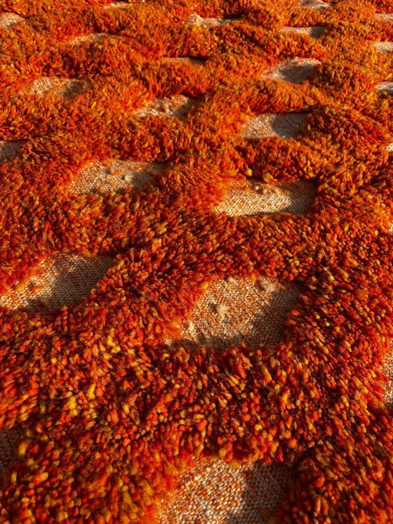 Image 1 of Marokkaans Mrirt wollen tapijt – Handgemaakt oranje designkleed 250x250 cm – Luxe modern boho tapijt
