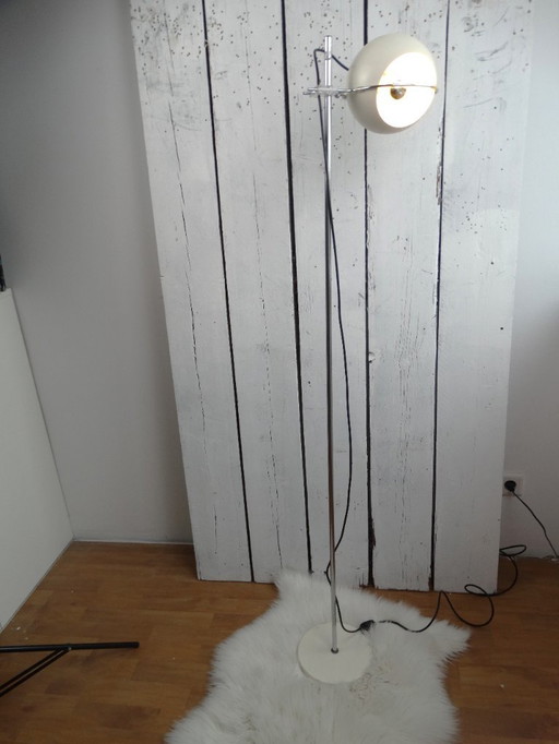 Lampadaire Gepo en forme d'œil