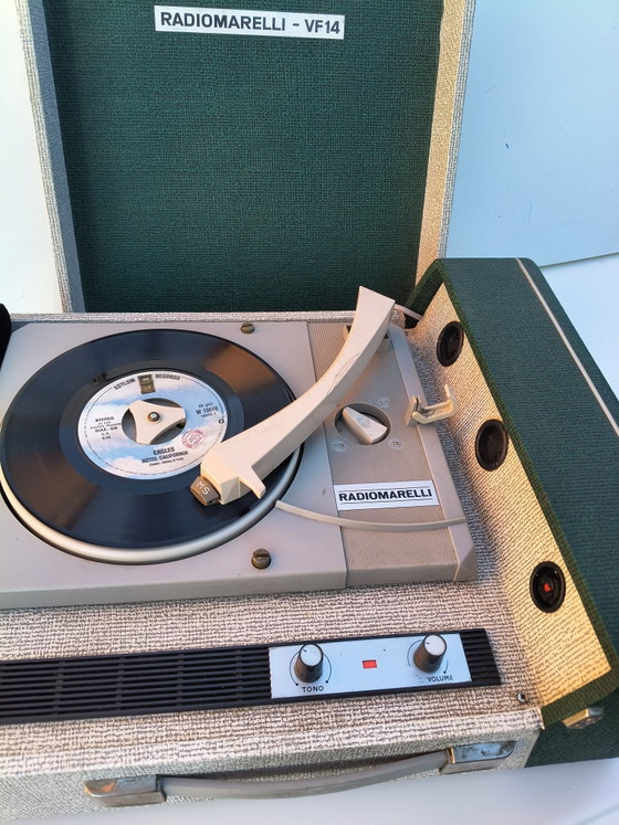 Giradiscos portátil Radiomarelli VF14 – Objetos decorativos, Metal, Plástico (photo 4 of 8)