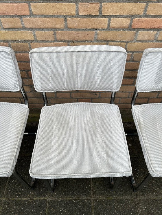 Image 1 of 4 sedie a slitta in velluto a coste con struttura tubolare cromata