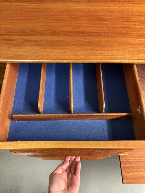 Image 1 of 60’ dressoir Beithcraft