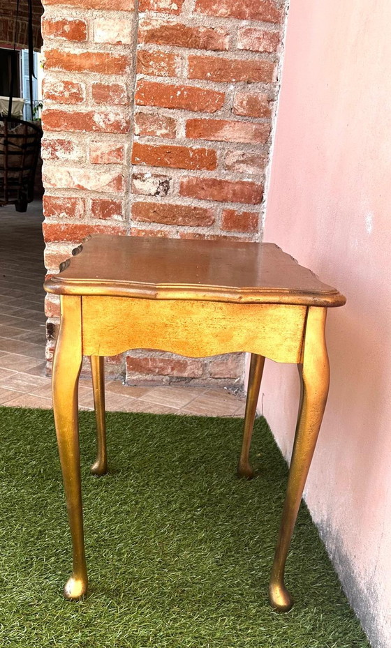 Image 1 of Mesa auxiliar italiana ornamentada de estilo renacimiento rococó - Década de 1950-1970