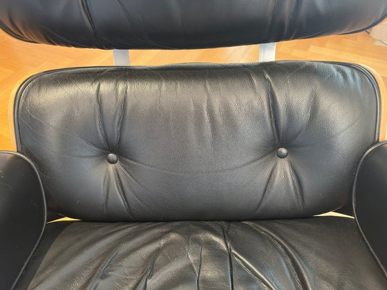 Image 1 of Vitra - Charles & Ray Eames - Sillón con otomana - 670 Lounge Chair