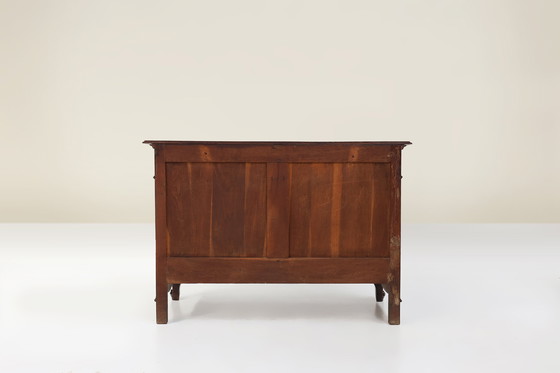 Image 1 of Cómoda antigua francesa de roble tallado