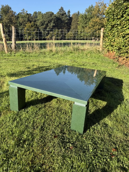 Table basse Postmoderne Design Coque de Tortue Verte avec Incrustation de Laiton, Italie années 80 (photo 2 of 6)