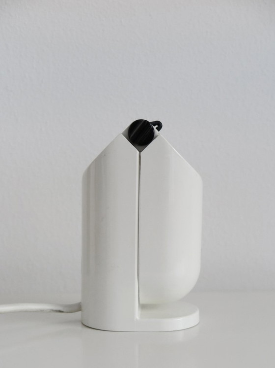 Zwart-witte plastic Tafellampen, Italië, jaren '60, set van 2 – Kunststof (photo 26 of 26)