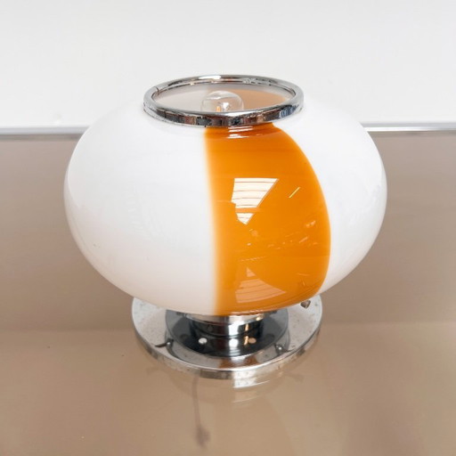 Italienische Tischlampe aus Opalglas, 1960er Jahre