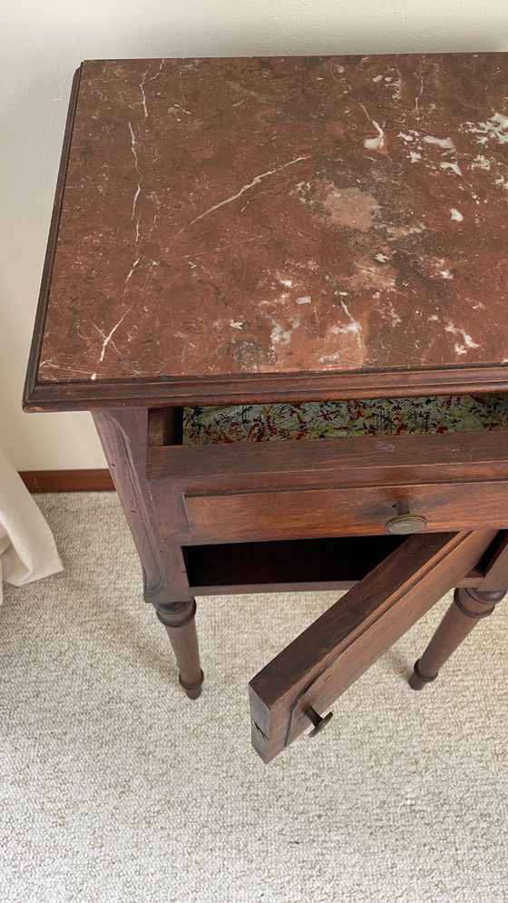 Image 1 of Comodino antico in legno e marmo