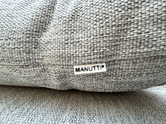 Image 1 of Muebles de jardín Manutti en muy buen estado + fundas protectoras