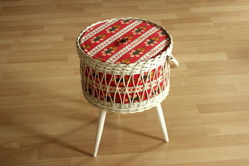 1970S Vintage Sewing Basket Wicker Fabric Wood With Plastic Insert Incl. sewing accessories