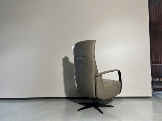 Image 1 of Le futur nouveau fabuleux 5 - Fauteuil inclinable F1-400