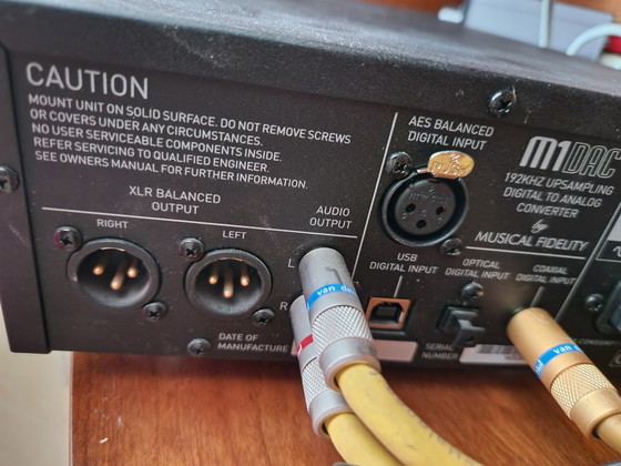 Complete Dynaudio & Sonos Audio System – Contour en meer, Maintenance Products, Metal, Textile (photo 13 of 16)