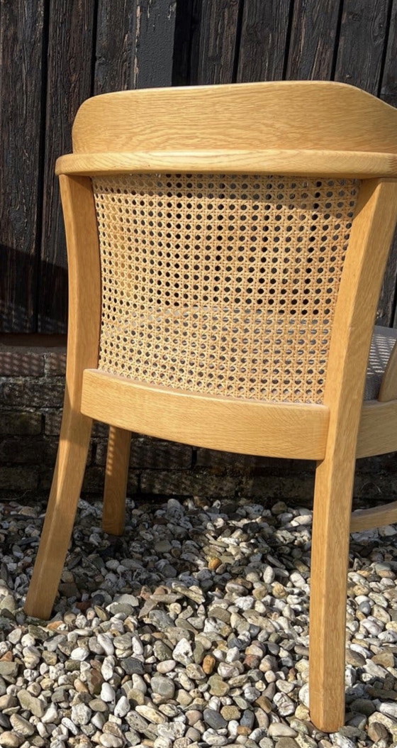 Set aus 4 schlichten Eichen-Esszimmerstühlen – Rattan, Textile (photo 4 of 6)