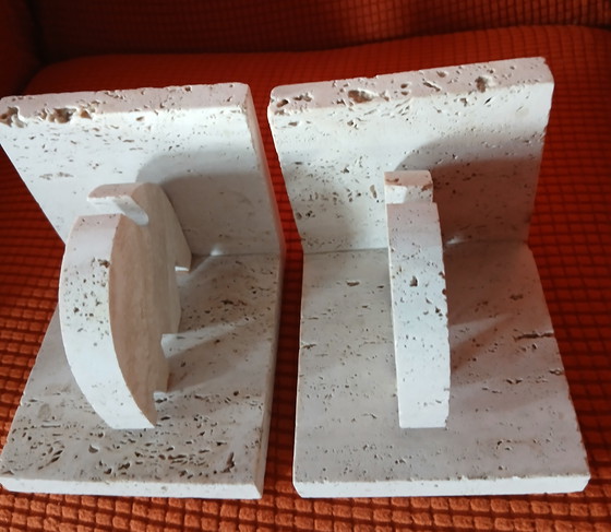 Image 1 of Fermalibri in travertino