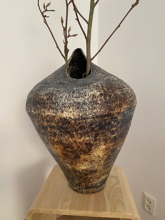 Image 1 of Robust ceramic vase in mottled colors from beige to blue