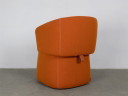 Haworth poltrona con poggiapiedi design Patricia Urquiola