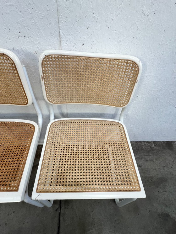 Image 1 of Set Van Vier Vintage Cesca Stijl Stoelen / Eetkamerstoelen, Wit Metalen Frame, Italië