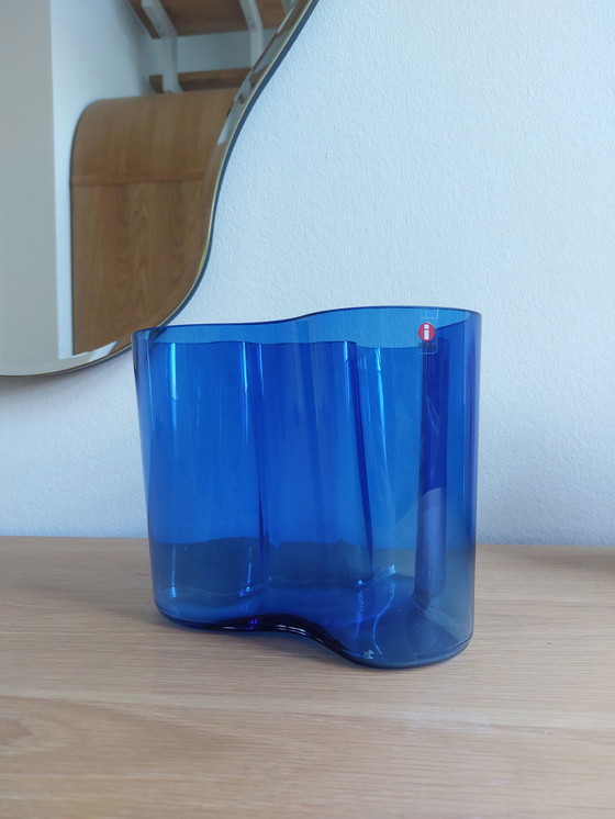 Image 1 of Iittala Alvar Aalto Savoy Glasvase Kobaltblau Ultramarin