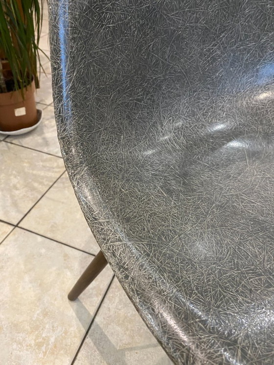 Image 1 of Sedia DSW, fibra grigio elefante, noce tassello, Eames Herman Miller vintage 1950