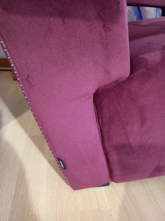 Image 1 of CASSINA 2X Poltrone 637 UTRECHT  (NUOVE MAI USATE) in Velluto 13L Ortigia/Plum con Cuciture in filo Naturale a punta Cavallo