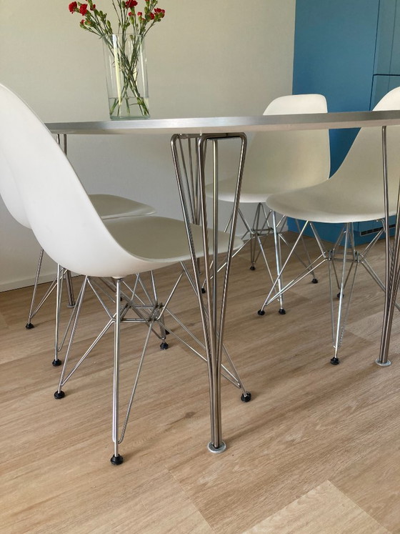 Image 1 of Fritz Hansen table