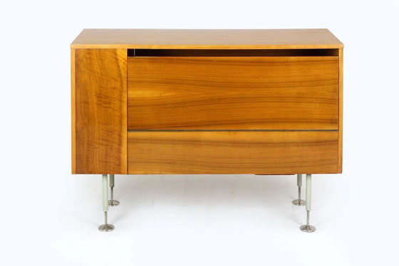 Image 1 of Gabinetes de fresno y nogal de mediados de siglo de Jitona, década de 1960, juego de 2