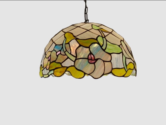 Image 1 of Antieke Tiffany-stijl hanglamp met bloemmotief – 3 lichtpunten