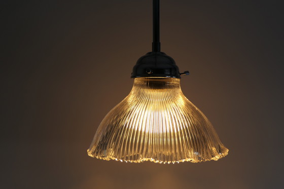 Image 1 of Lampes pendantes en plexiglas transparent strié Holophane