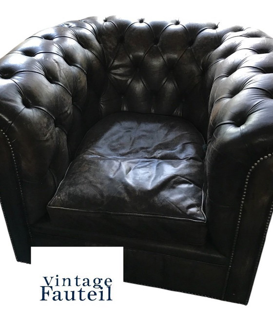 Image 1 of Vintage Chesterfield Cubfauteuil