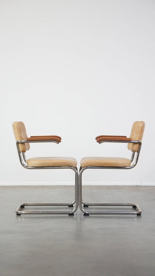 2 X Thonet Eetkamer/ Bijzetstoel Model S64